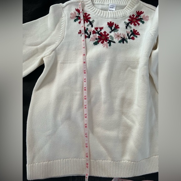NWT: Girls Embroidered Cotton Holiday Sweater. - Picture 3 of 10